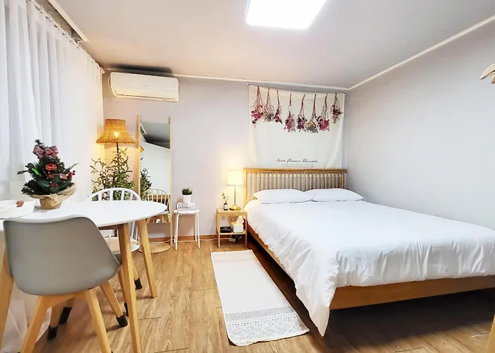 E202 # 홍대인근 이대역 Apartamento Seúl