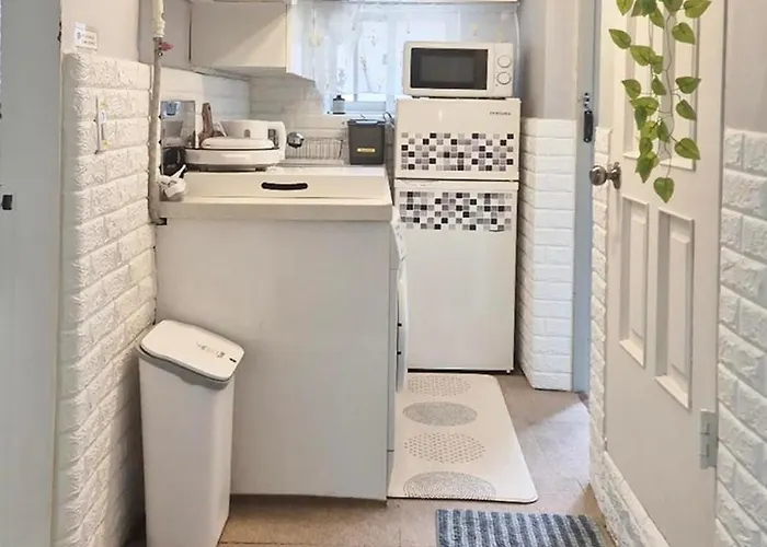 Apartamento E202 # 홍대인근 이대역 *